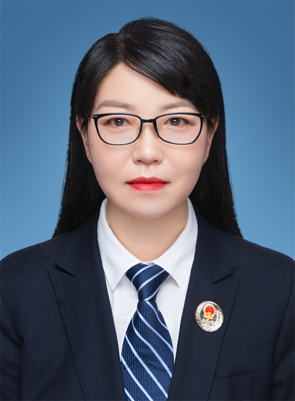 賀娟（宣傳委員、業(yè)務(wù)二部部長）